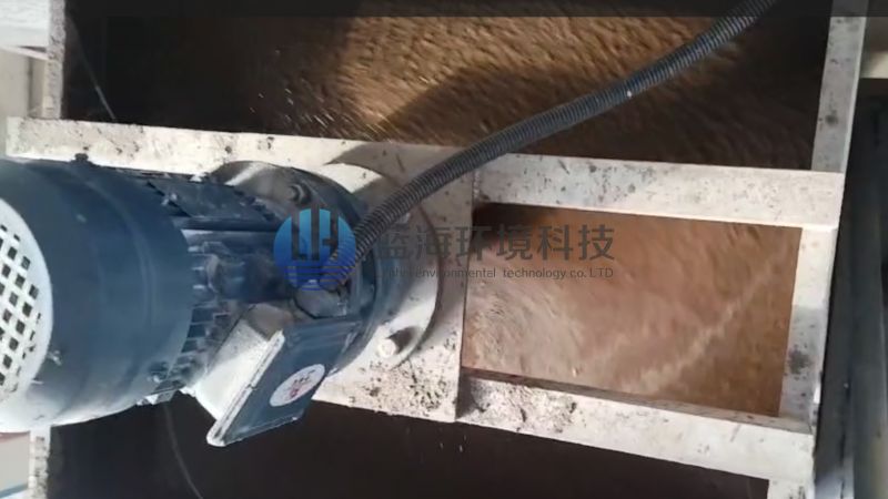 廣西仙鶴新材料丨低壓+高壓帶式污泥脫水機，干度達45%